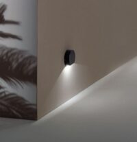0072681_segnapasso-led-da-esterno-rotonda-sun-nero-ip54-ondaluce_510